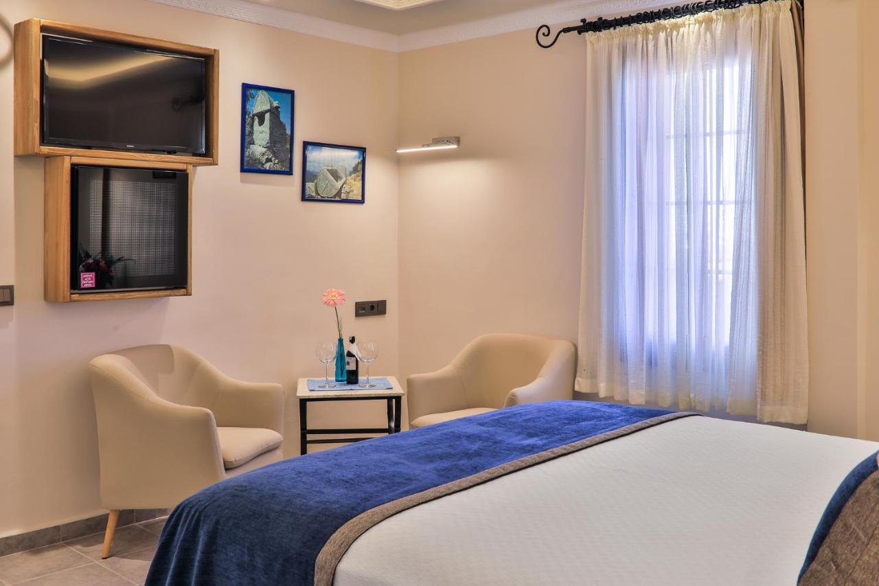 Hadrian Hotel Kaş Buitenkant foto